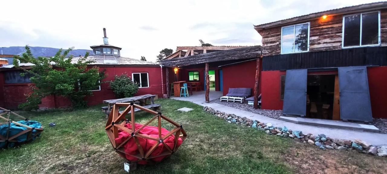 Campamento Nandu Hostel Чиле-Чико Экстерьер фото